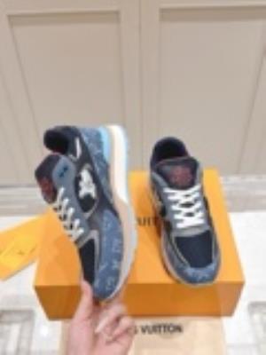 wholesale quality men's louis vuitton run way sneakers model no. 810
